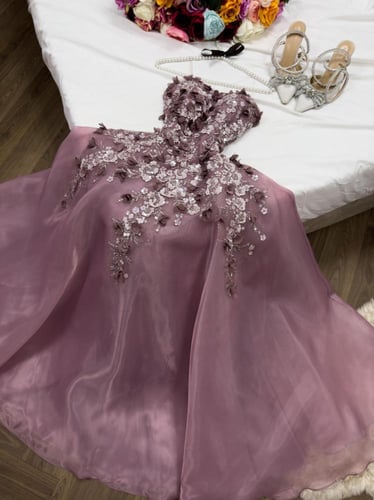 فستان حسناء