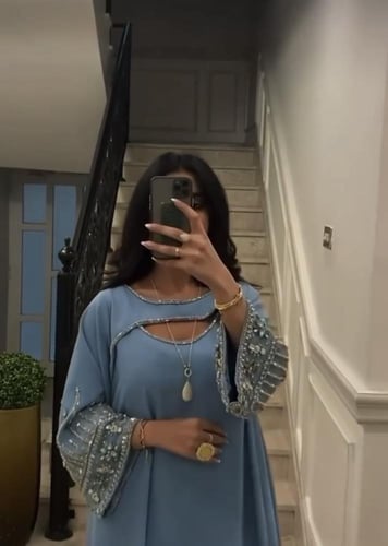 فستان نايندا