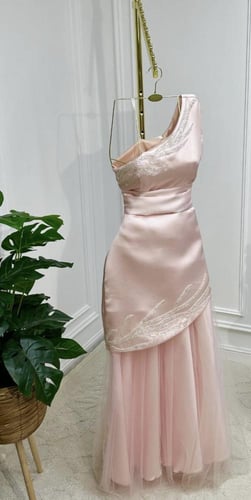 فستان نوريا