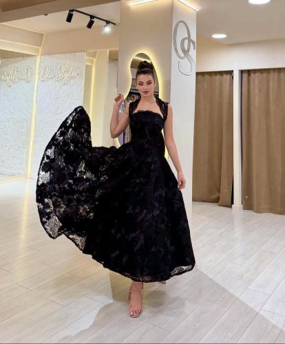 فستان أسود كلوش منفوش دانتيل
