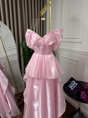 فستان داينرا