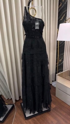 فستان نادين