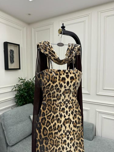 فستان تايقر