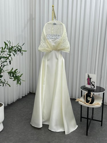 فستان نادين