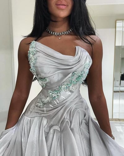 فستان كارلينا