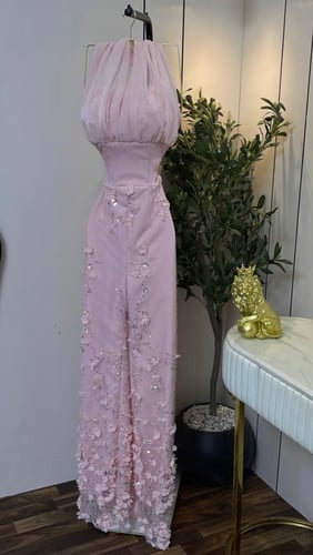 جمبسوت سهرة بيبي بينك مطرز ورود بارزة مع وشاح شيفو...