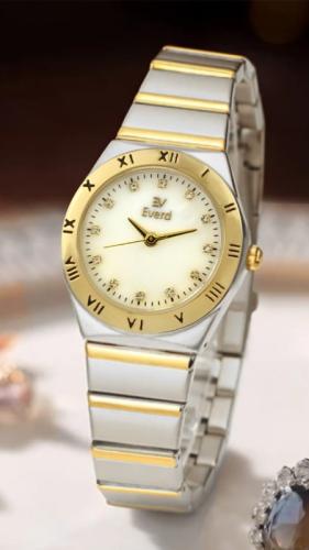 ساعة نسائية