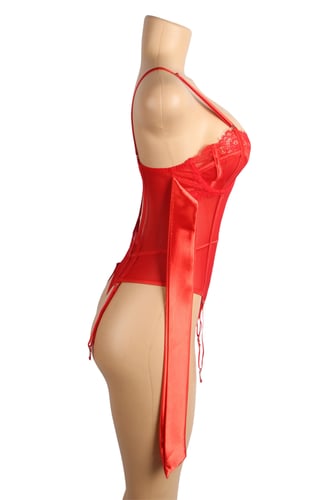 بودي سوت دانتيل أحمر