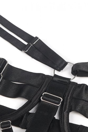 بودي سوت أسود