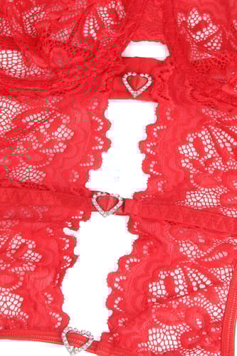 طقم لانجري دانتيل أحمر مع أربطة جوارب