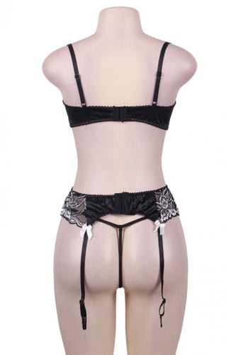 طقم لانجري اسود