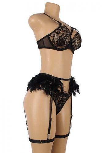 طقم لانجري أسود