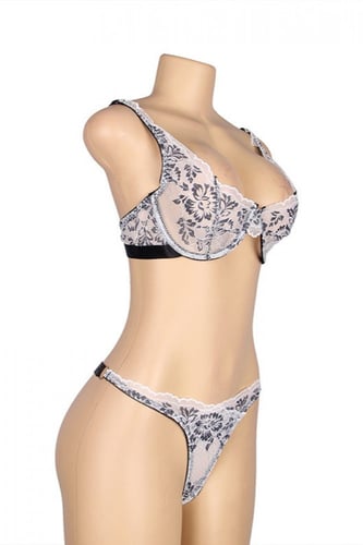 طقم لانجري ابيض