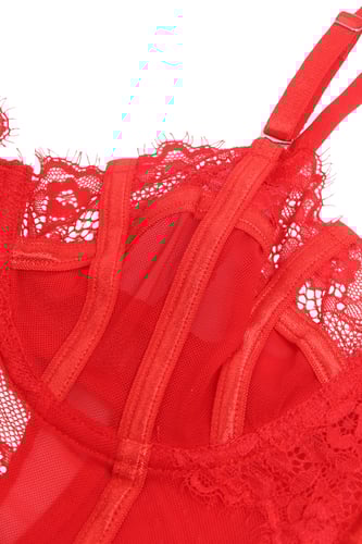 بودي سوت دانتيل أحمر