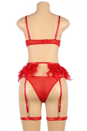 طقم لانجري أحمر