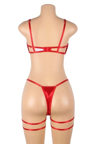 طقم لانجري أحمر