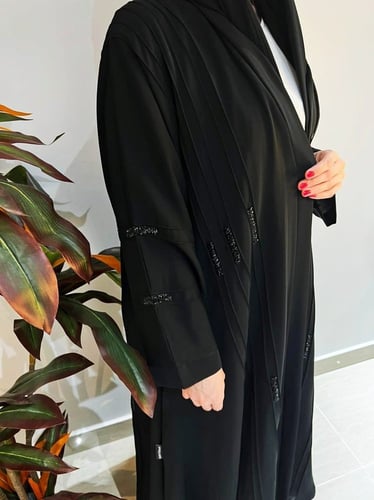 عباية بصمات شك