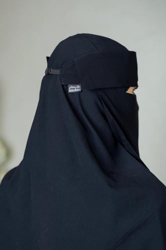 نقاب اسلامي وسط 11 إنش