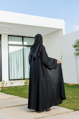 عباية لمسة حلاتي