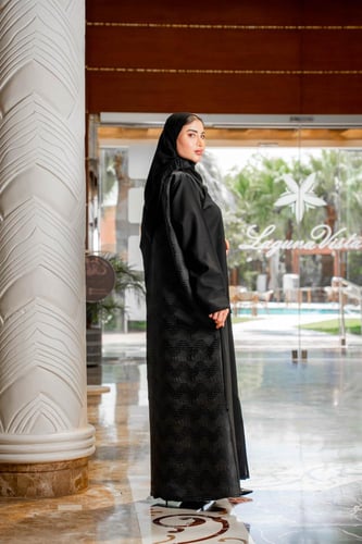 عباية لُجين