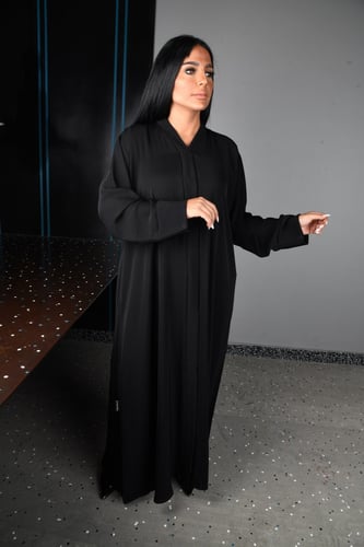 عبايه N كتف فرنسي مقلوب