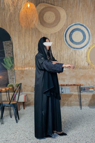 عباية أزهار هاري