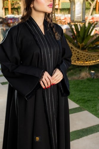 عباية خطوط ذهبي