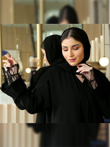 عباية فكرو دانتيل كم