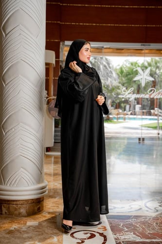 عباية الهنوف