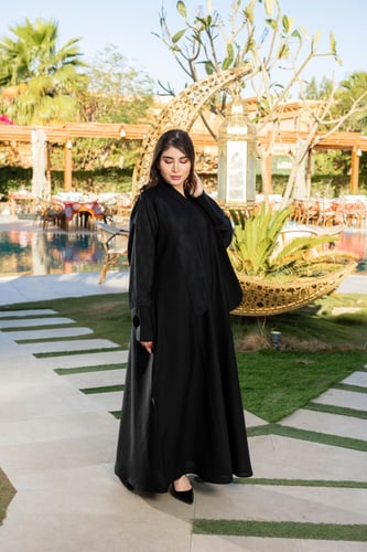 عباية نص قلبة مثلث