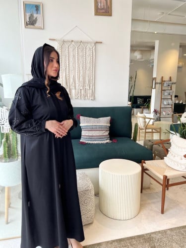 عباية كم ماسك شك نجوم