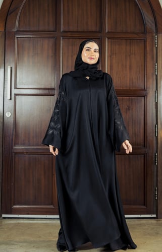 عباية مرح تطريز كم