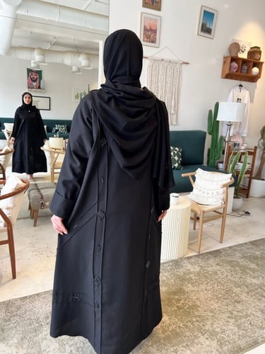 عباية نوف شك