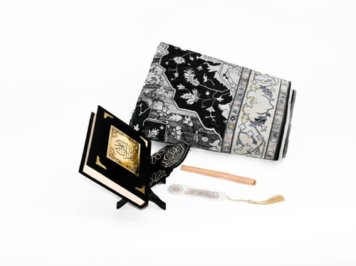 هدية رمضان - ابيض