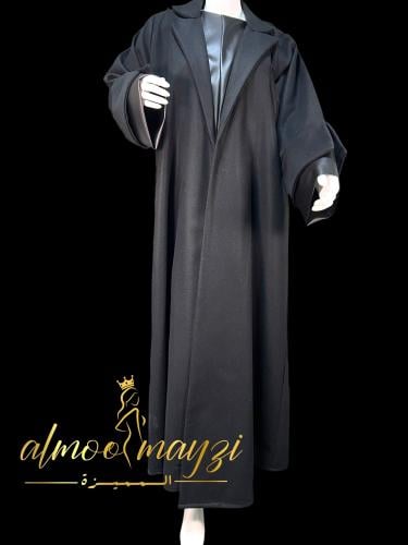 عباية الكلاسيكية السوداء