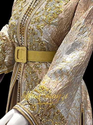 تاج اللؤلؤ الذهبي