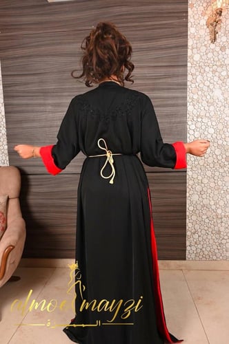 تكشيطة الأميره باللون الاسود الملكي