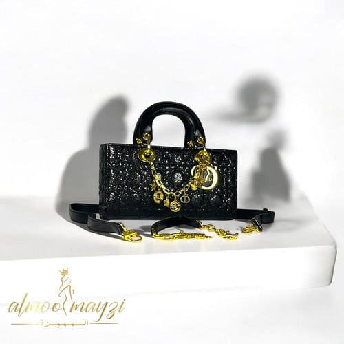 حقيبة يد من ديور هاي كوالتي باللون الاسود