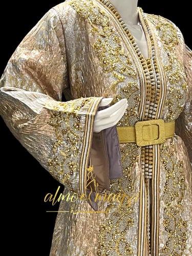 تاج اللؤلؤ الذهبي