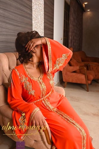 قفطان أمواج الذهب