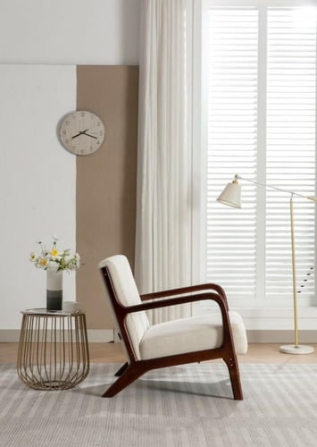 كرسي كلاسيك - بيج فاتح