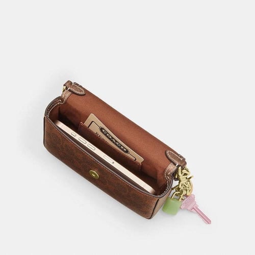 حقيبة من كوتش