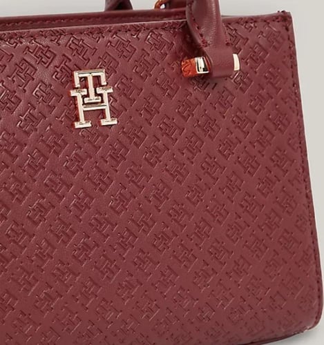 حقيبة من تومي