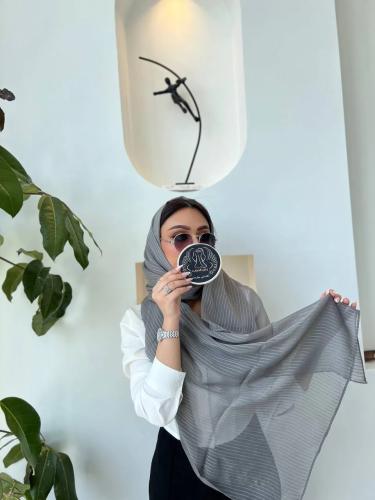 طرحة رصاصية فاتحة