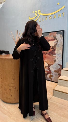 عباية لينور