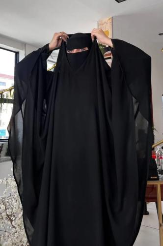خمار كويتي بكلفة ناعمة على اليد