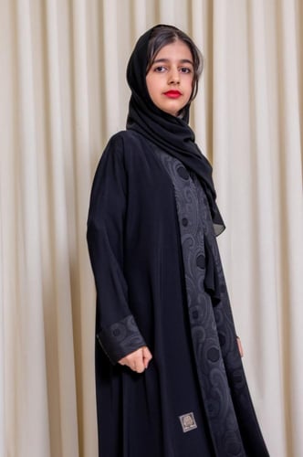 8008 | عباية بناتي