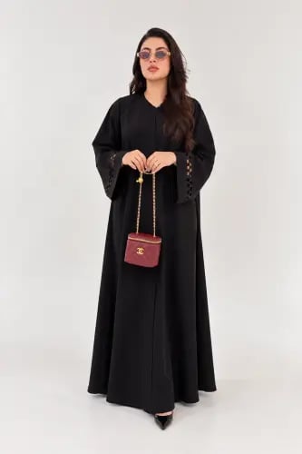 The mystery abaya