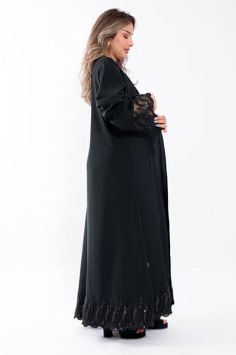 4298 | عباية كتف كم مربع بتطريز امراتي بالكم