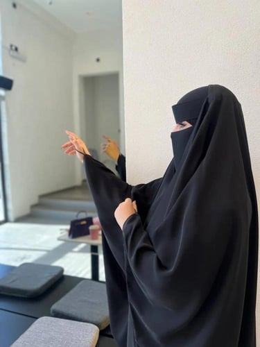 عباية نَدىٰ